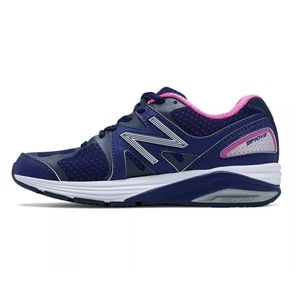 New Balance W1540v2
Women W1540BB2